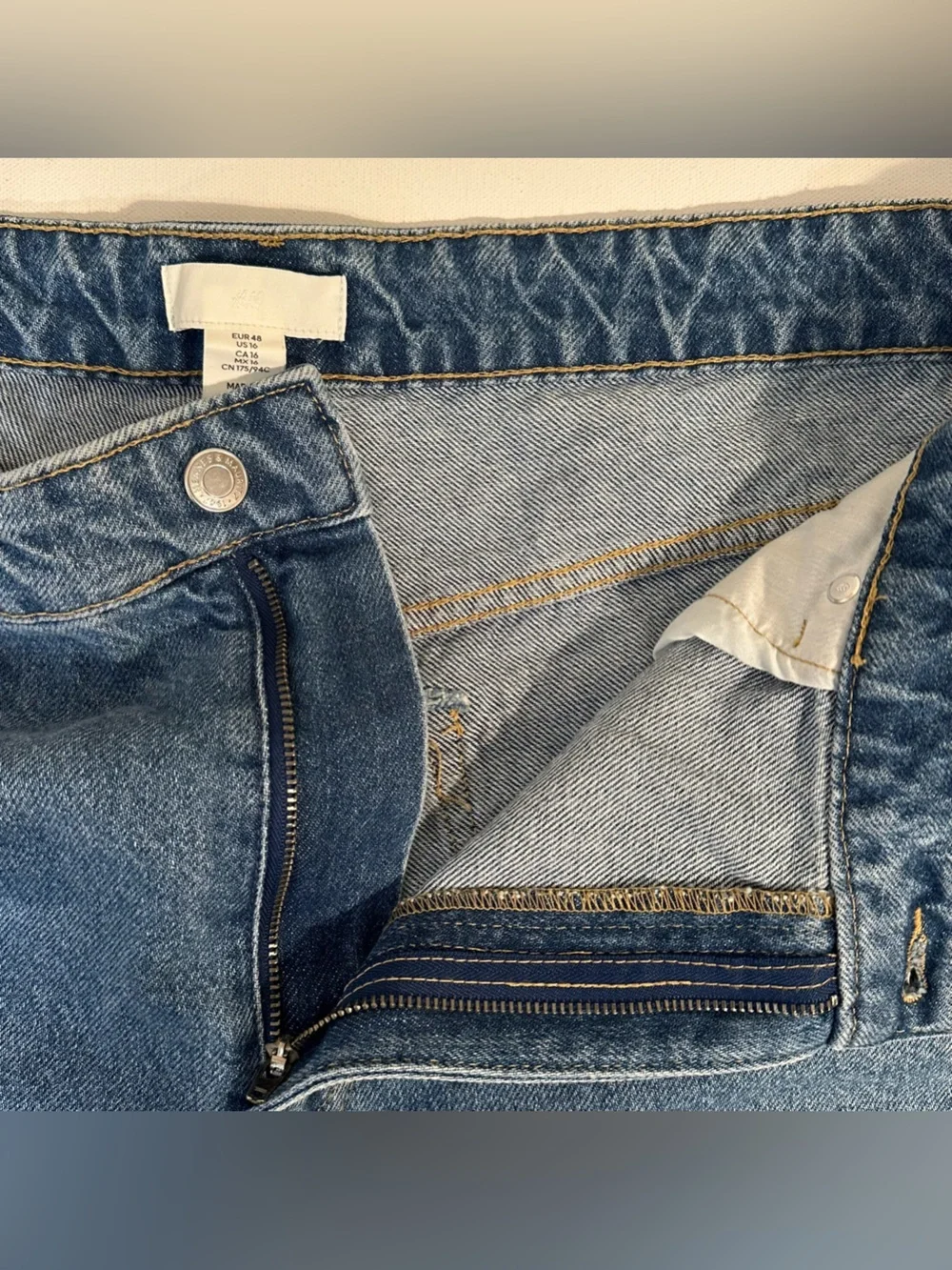 H&M WOMENS DENIM SHORTS